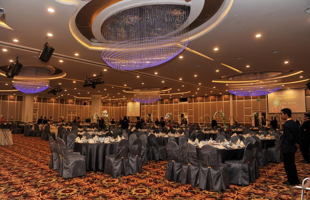 Hotel Grand Riverview