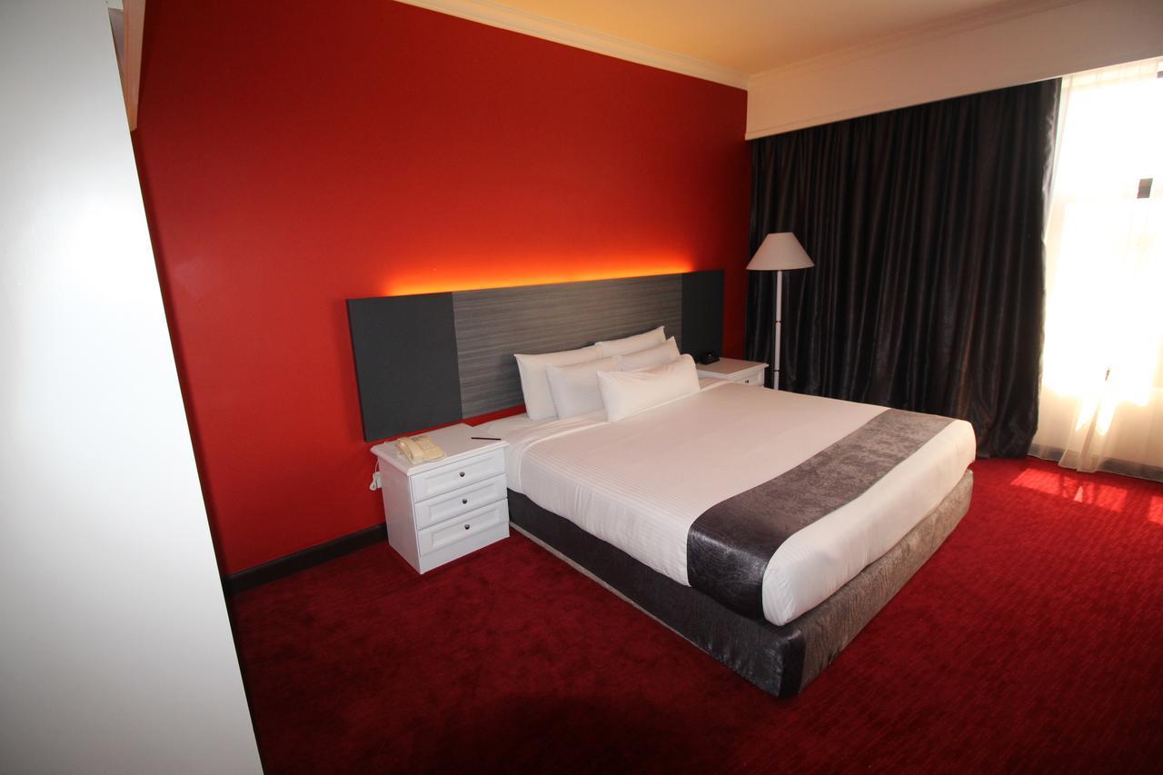 Grand Riverview Hotel 4*